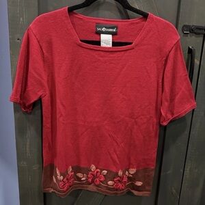 Sag Harbor Red Short-Sleeve Top with Floral Hem Embroidery
